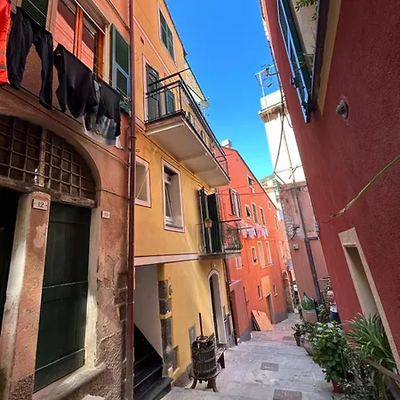 Da Batti Nel Centro Storico Ad Un Passo Dal Mare Apartman
