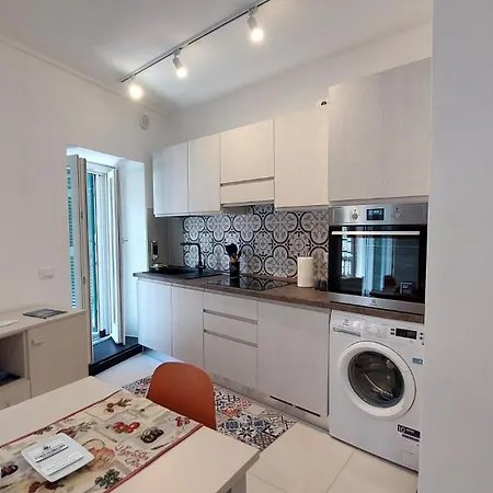 Apartman Da Batti Nel Centro Storico Ad Un Passo Dal Mare *